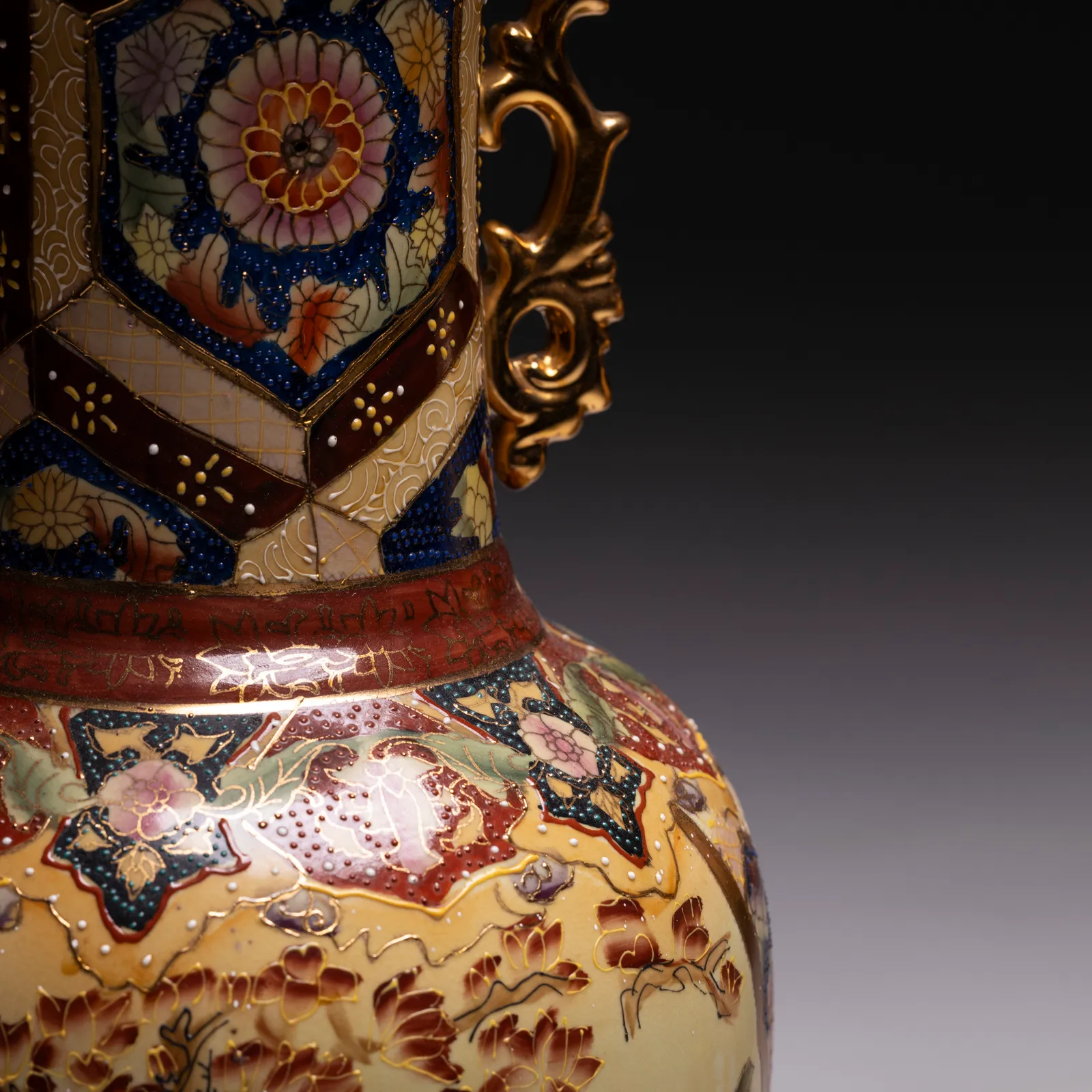 Coppia di vasi in ceramica Satsuma