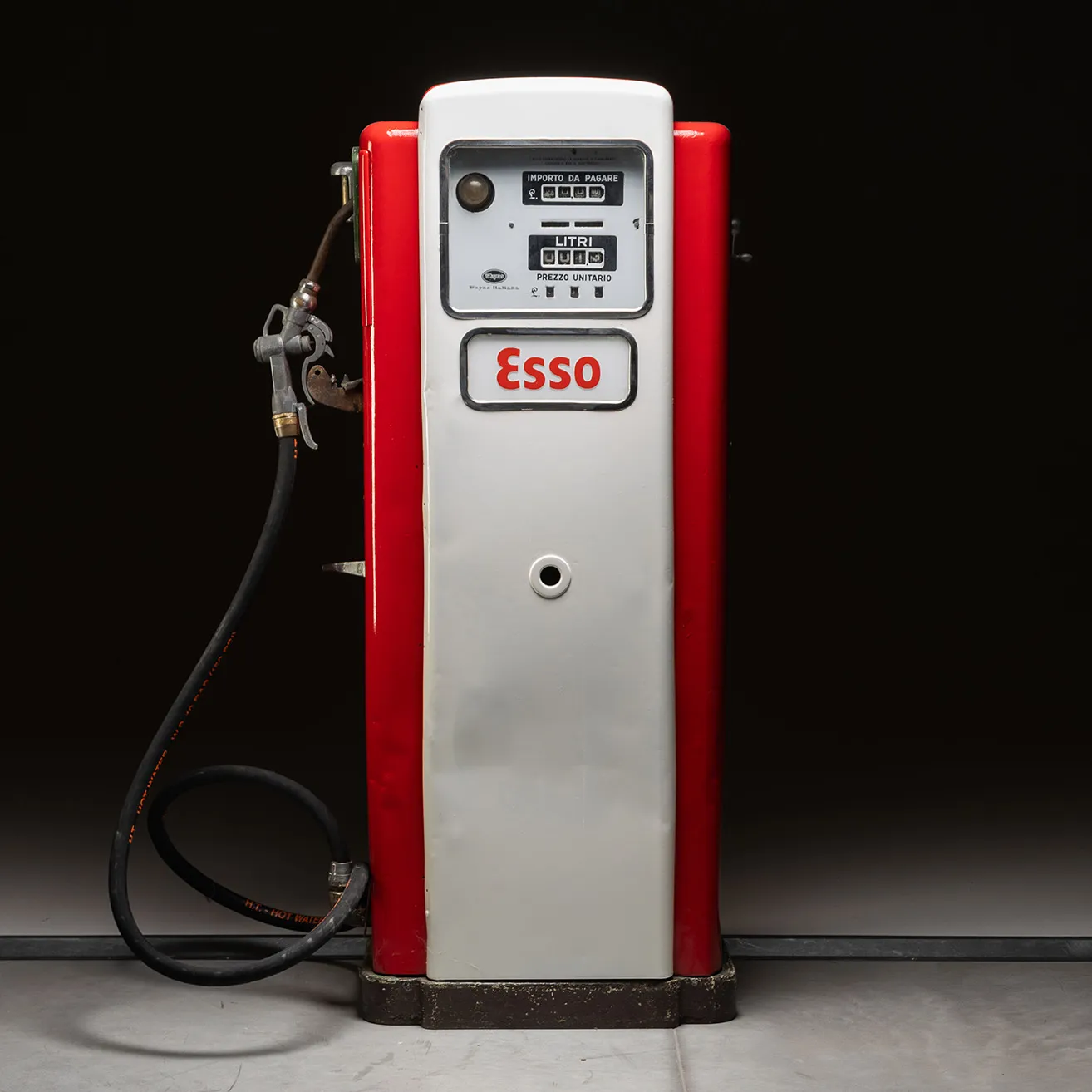 Pompa Benzina ESSO Anni 50