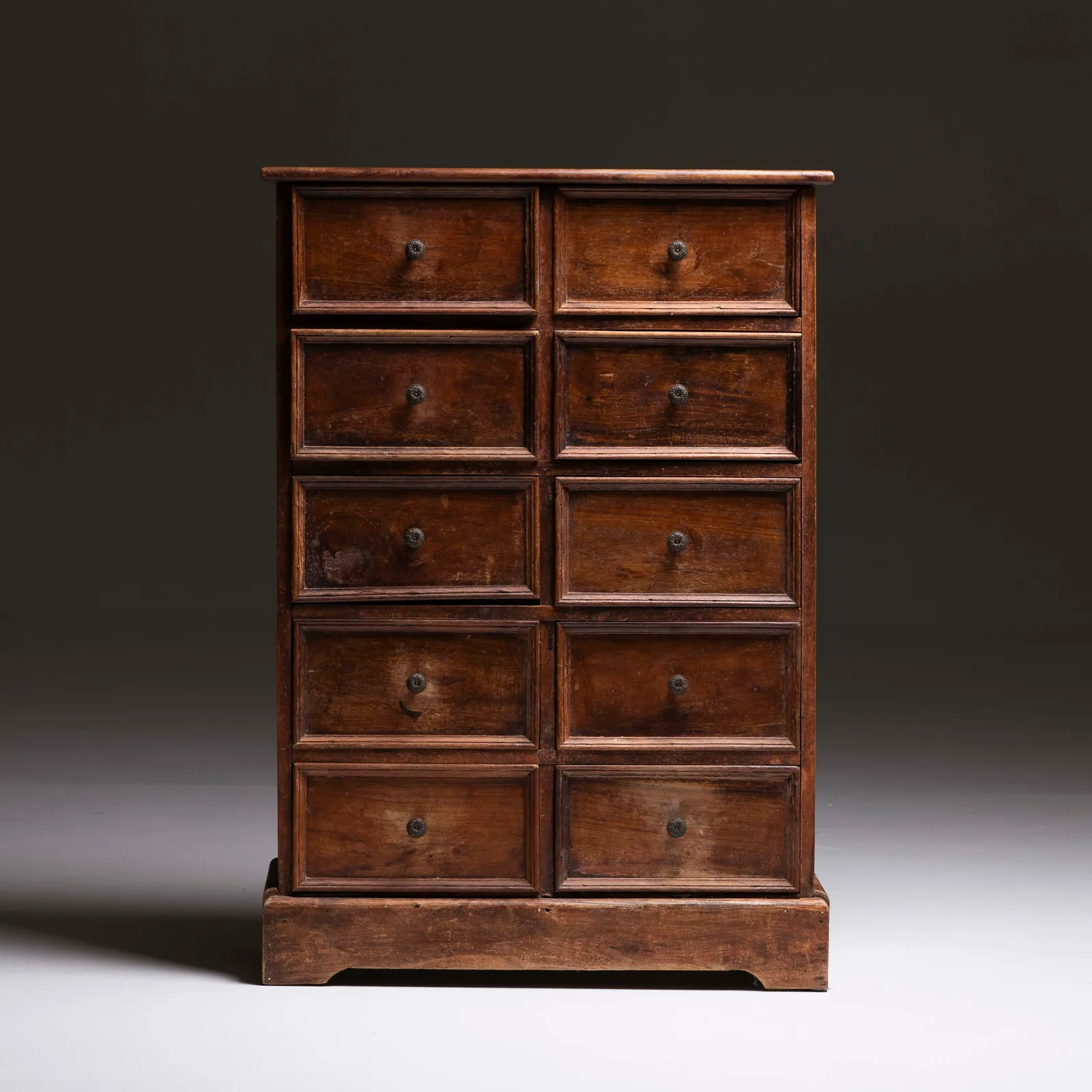 Mobiletto in legno massiccio