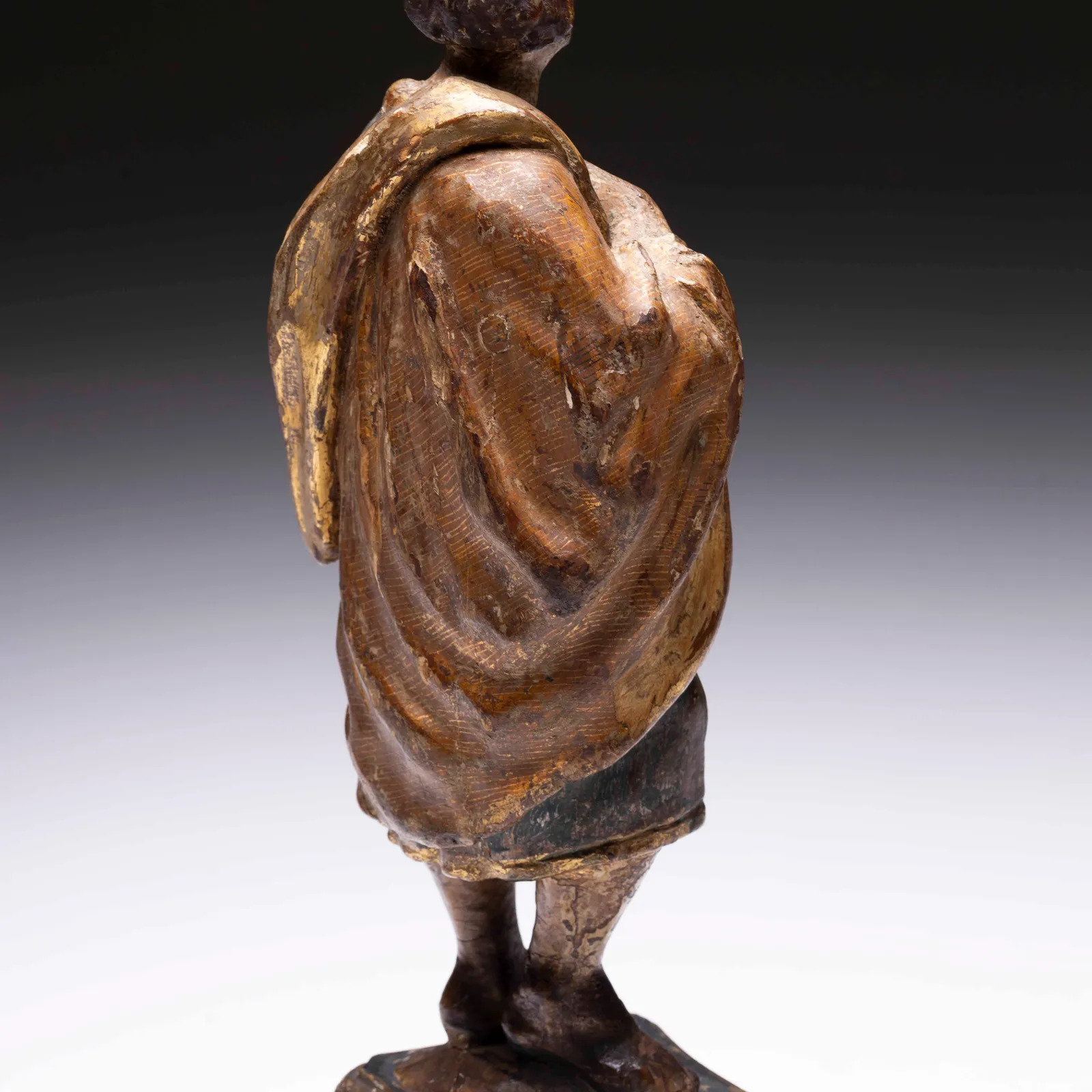 Statua di Santo in Adorazione 17 sec