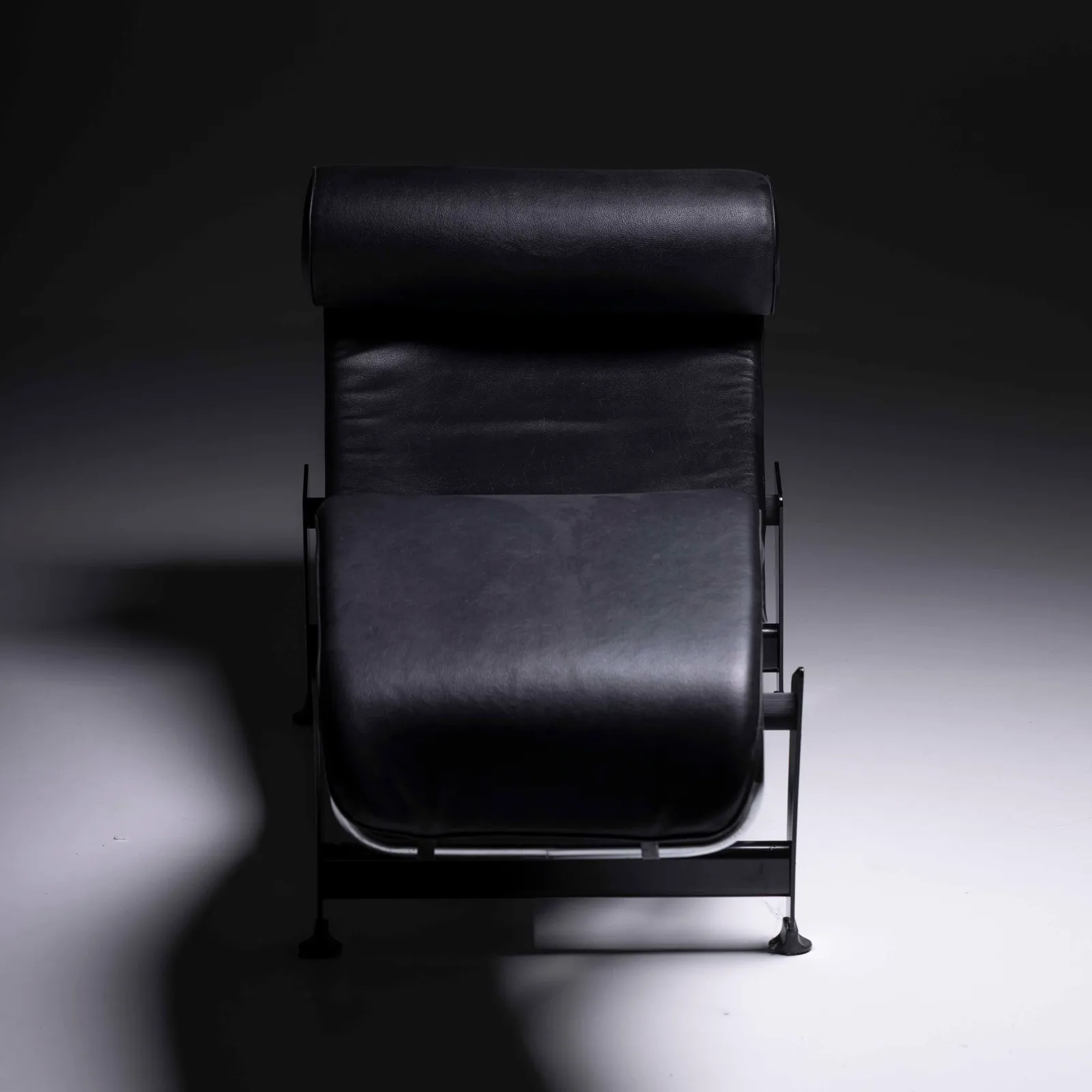 Chaise longue LC4 nera replica