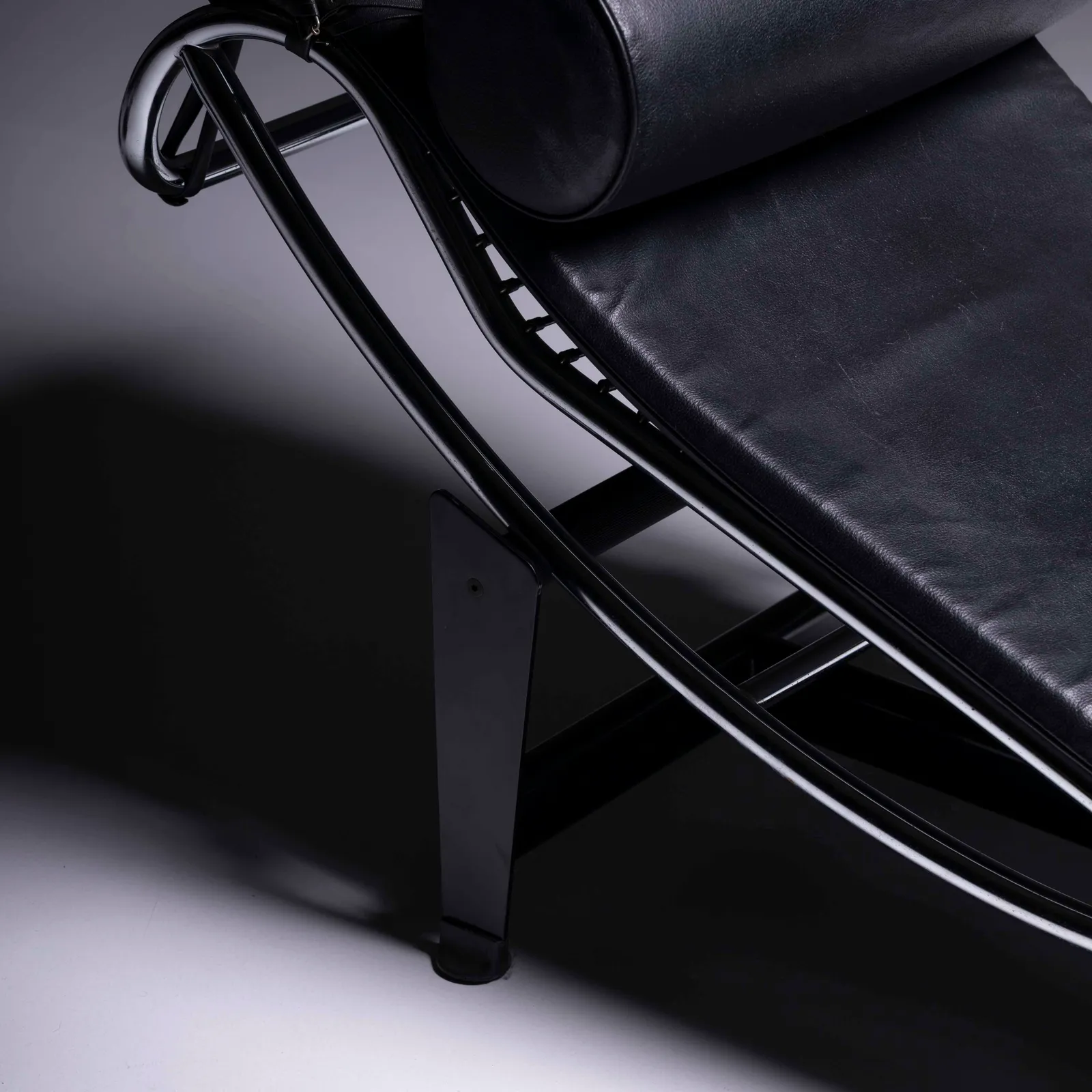 Chaise longue LC4 nera replica