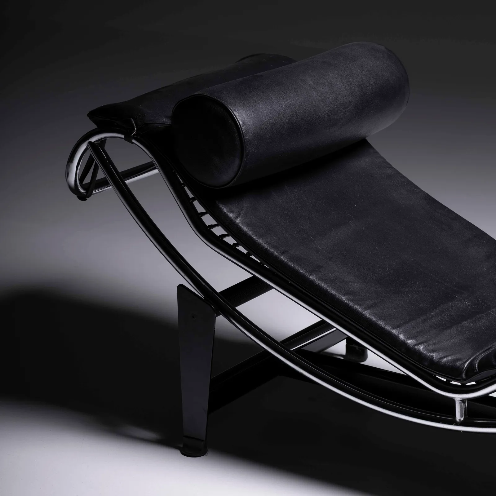 Chaise longue LC4 nera replica